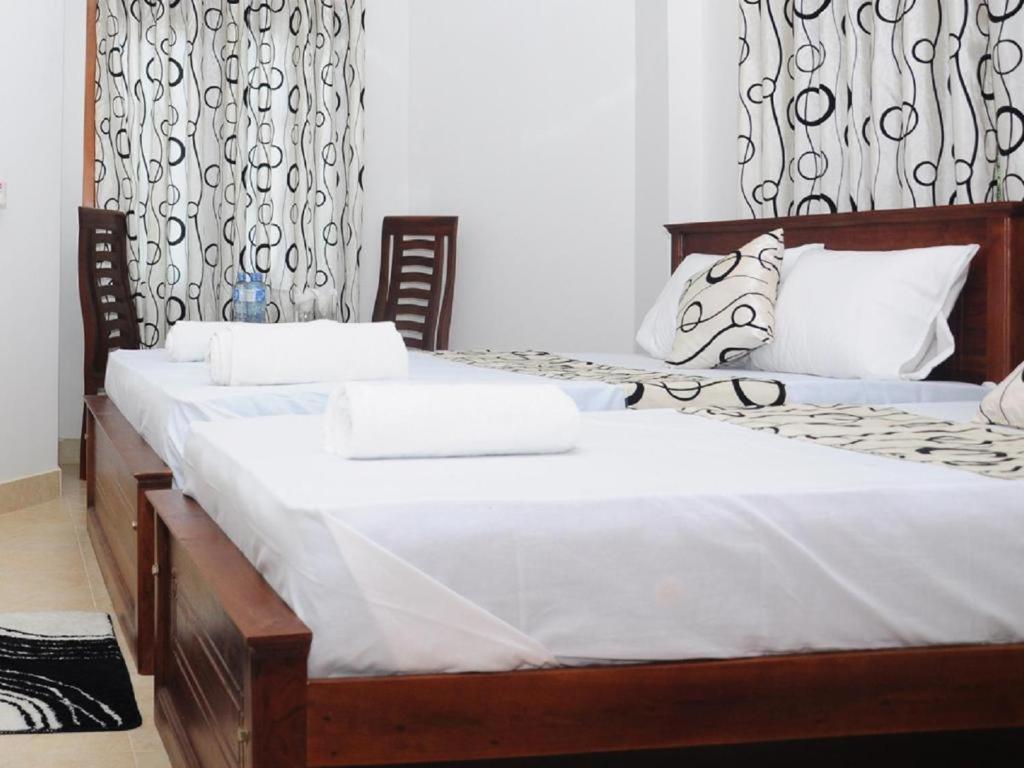Sihilro Regency Hotel Udawalawe Exterior photo